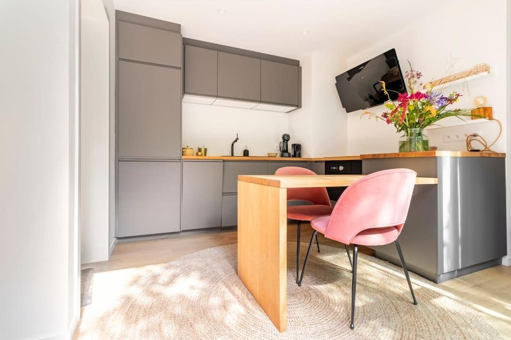 Luxe-Avontuur In Een Romantische Cabin In Het Bos Stekene Luaran gambar